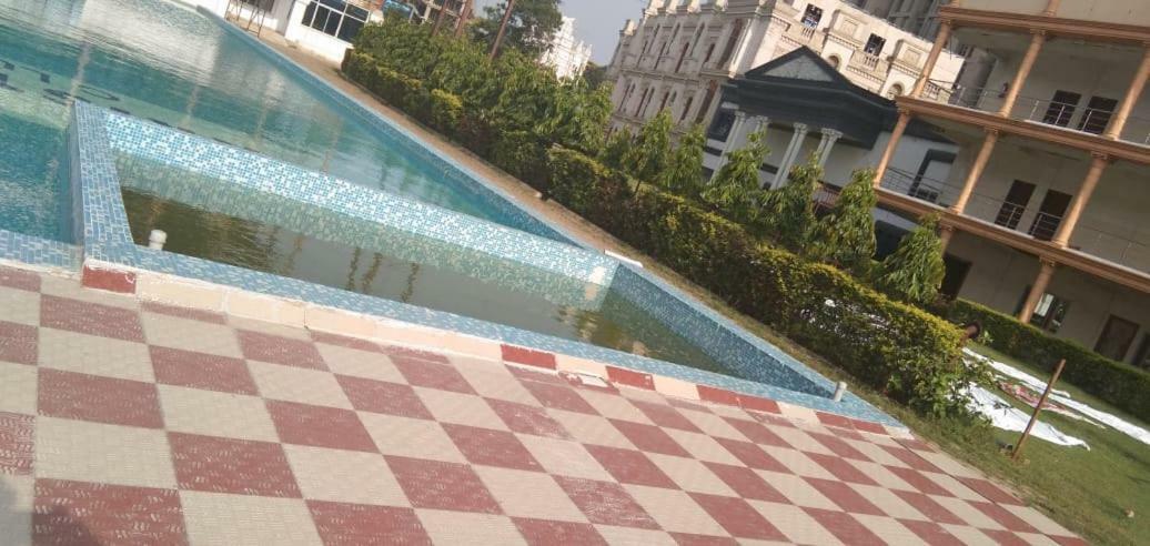 Aristro Club Hotell Kolkata Eksteriør bilde